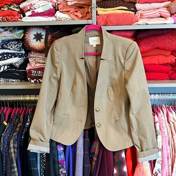 Loft tan 2 button blazer size XS - Picture 1 of 4